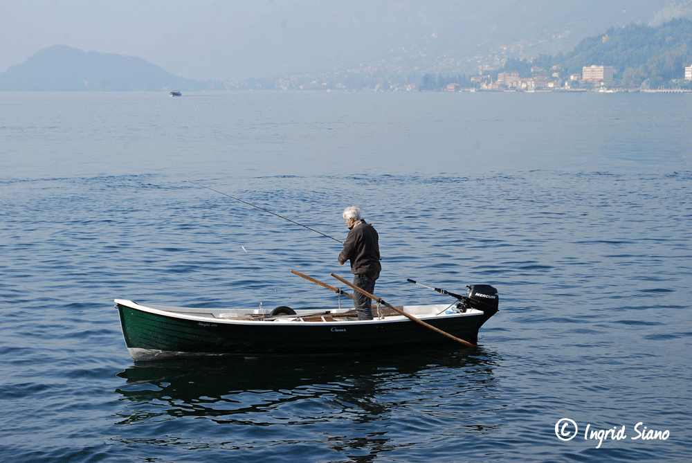 Angelnvom Boot aus am Comer See