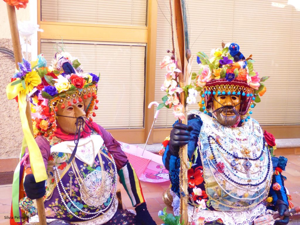 Die Belli/die Schönen im Karneval von Schignano, oberhalb vom Comer See
